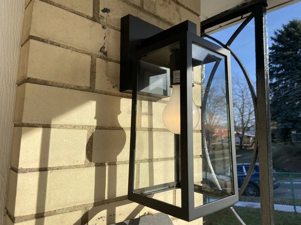 Slide of Nikola’s Electric