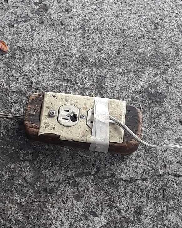 Slide of Niles Electrical