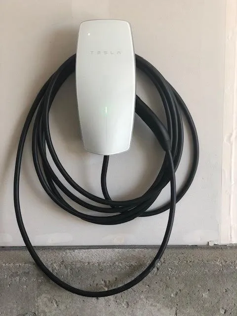 Slide of Niwot Electric