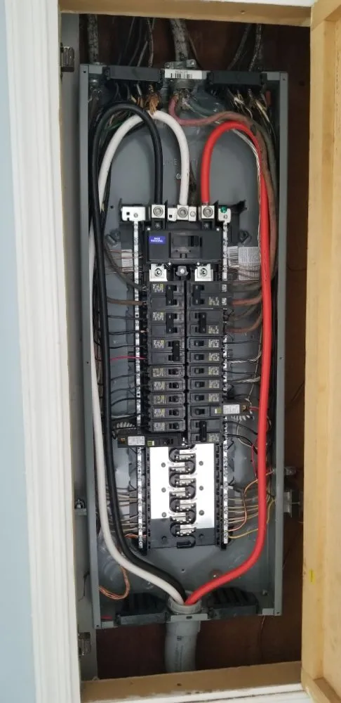 Certified electrician providing lighting installation in , 