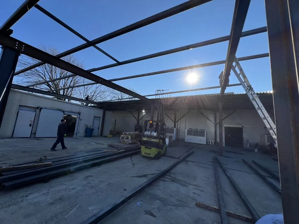 Slide of No limit General Contracting