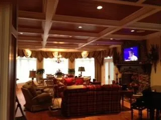 Slide of No Shorts Electric