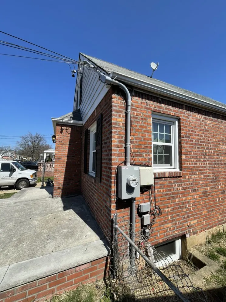 Slide of No Shorts Electric