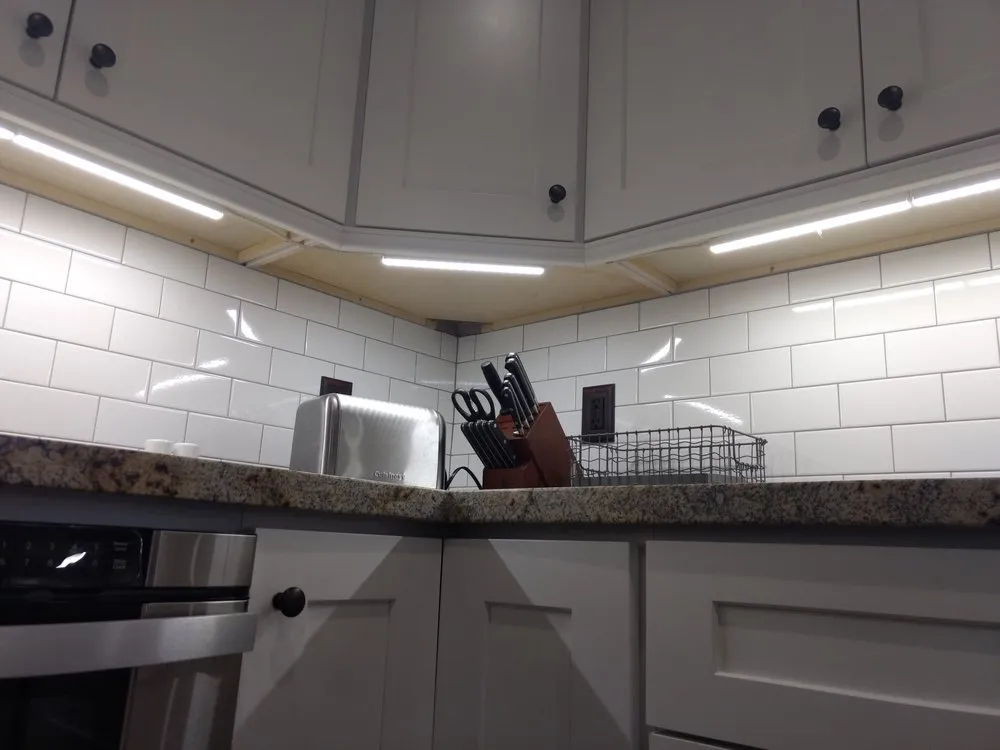 Trusted outlet and switch repair service in Tempe, AZ - No Wattz Electric