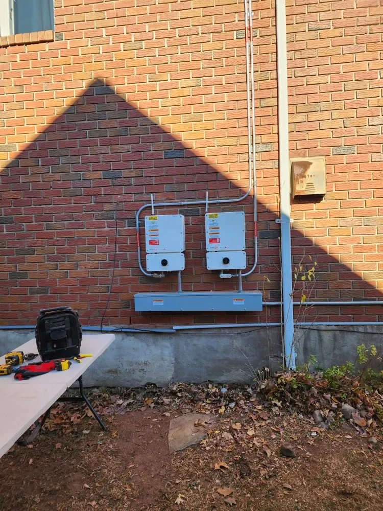 Slide of Noahs Electric