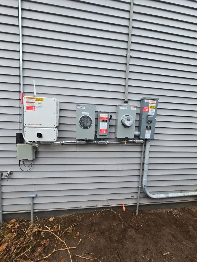 Slide of Noahs Electric