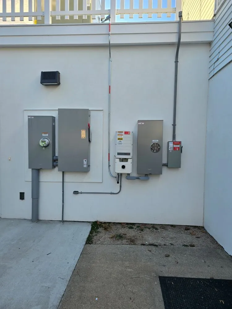 Slide of Noahs Electric