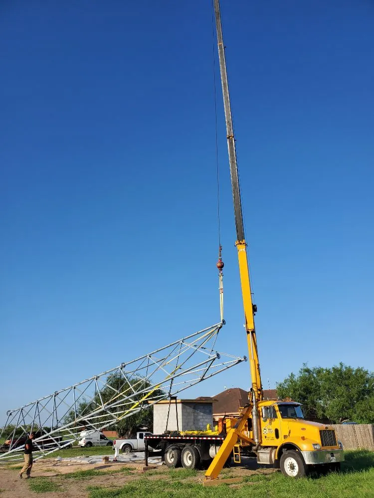 Slide of Noe's Electric and Light Crane Service