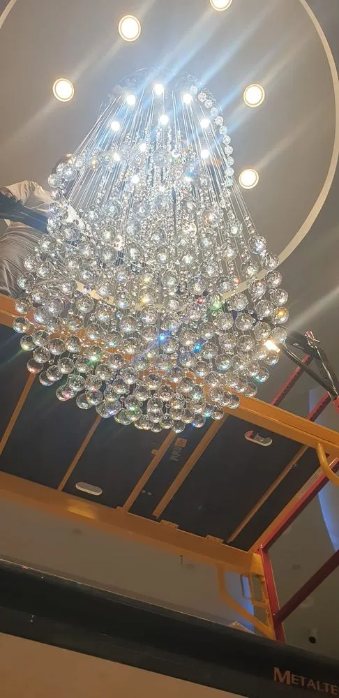 Slide of Noor Electric