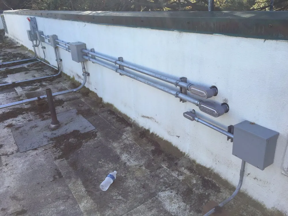 Slide of Noor Electric