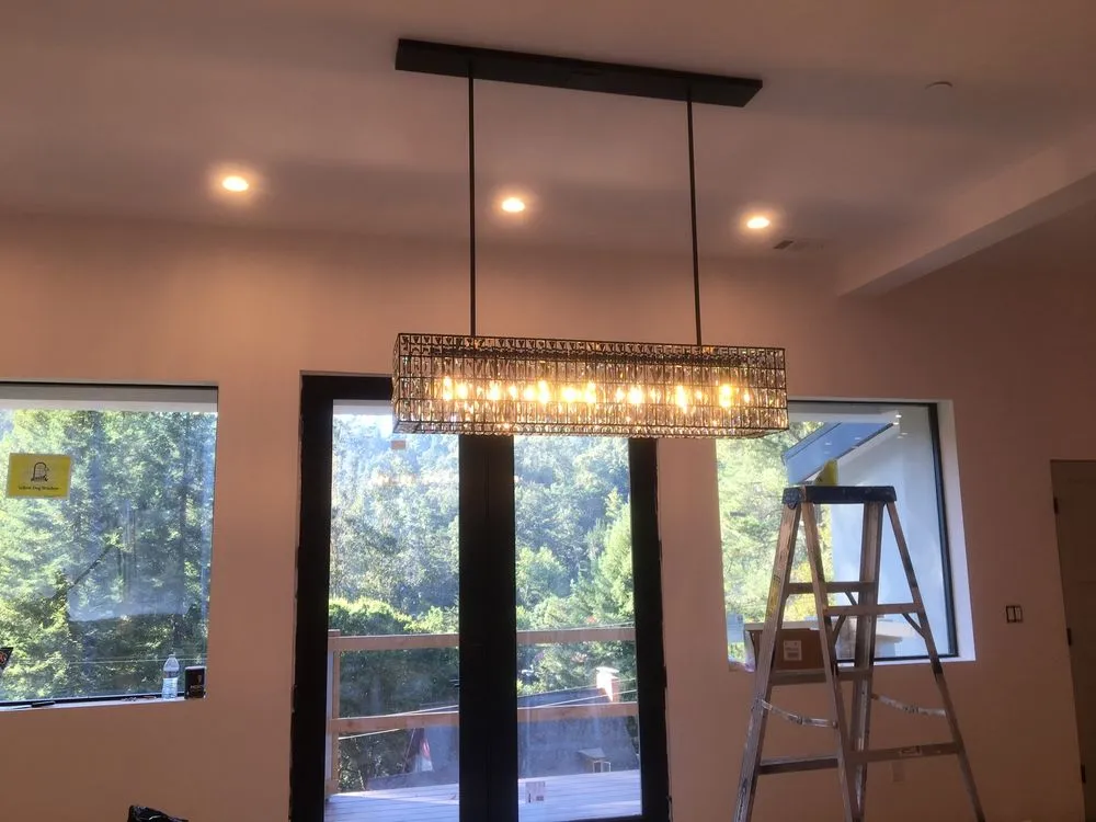 Slide of Noor Electric