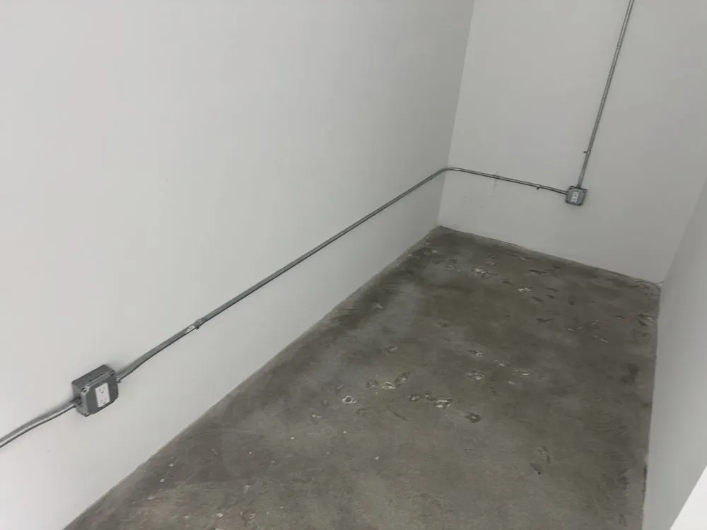 Slide of Norberto Electrical Services