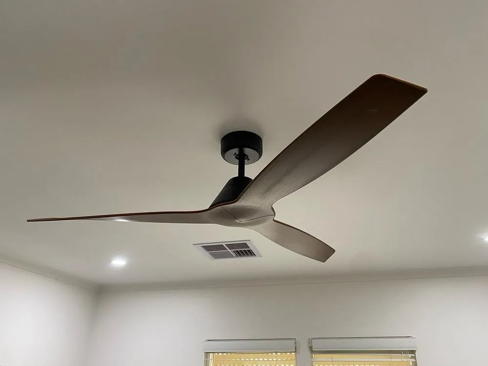 Slide of North Chicago Electricians