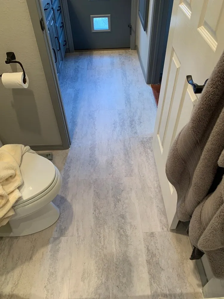 Affordable electrician providing lighting installation in , 