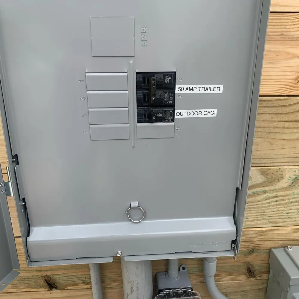 Slide of North Hi Mount Emergency Electrician