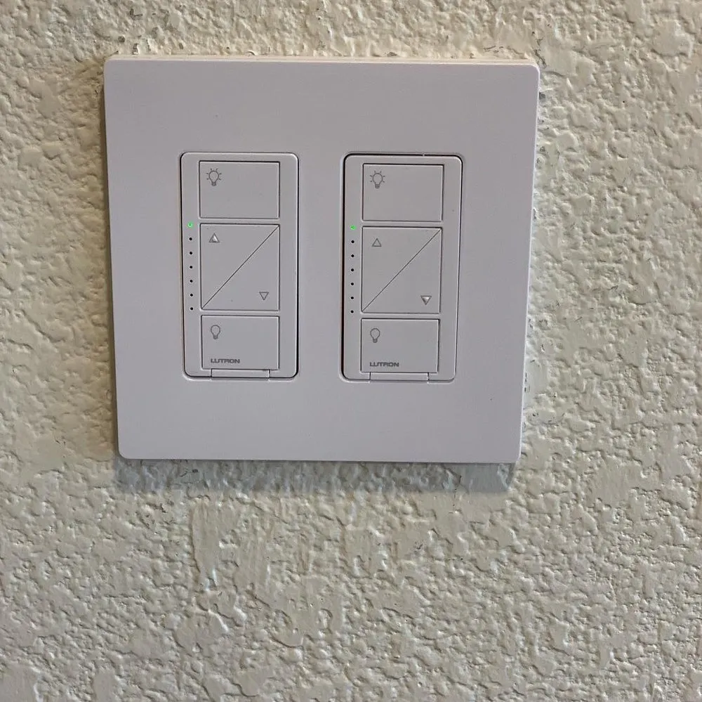 Slide of North Hi Mount Emergency Electrician