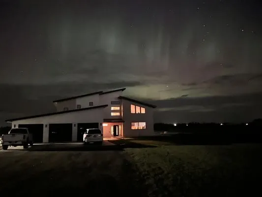 North Plains Electric Logo