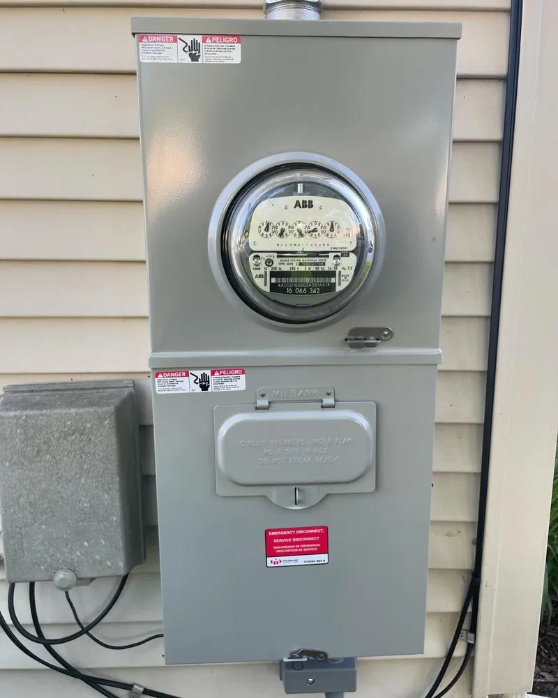 Slide of North Redondo Electricians