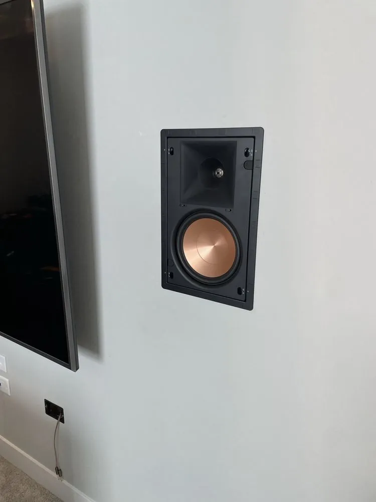 Slide of North Shore Handcrafted