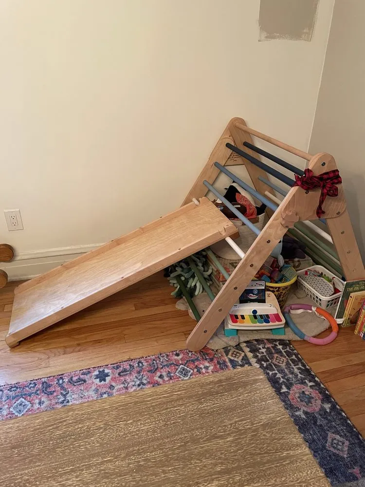 Slide of North Shore Handcrafted