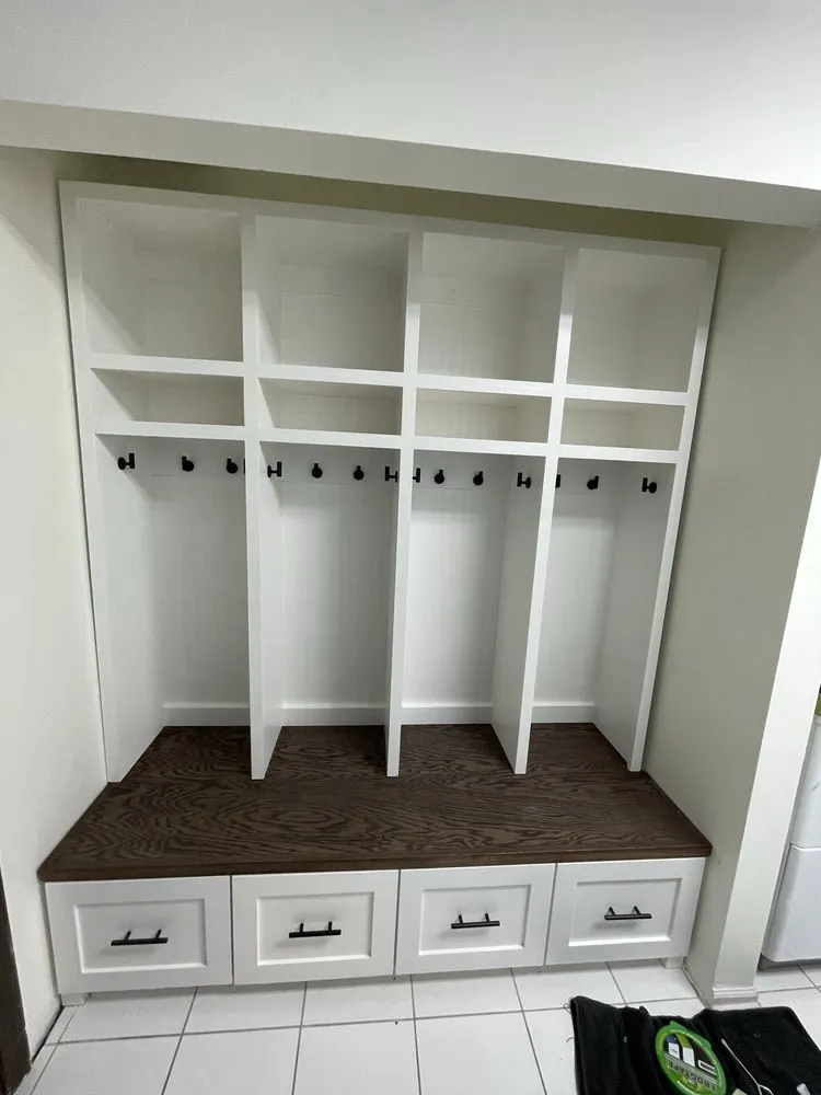 Slide of North Shore Handcrafted