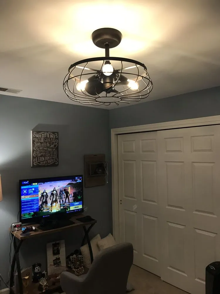 Certified electrician providing electrical repair in Oak Ridge, NJ - North Star Electrical Contractors