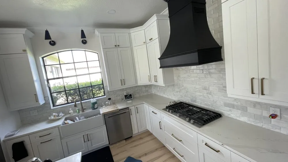 Slide of Noslen Construction