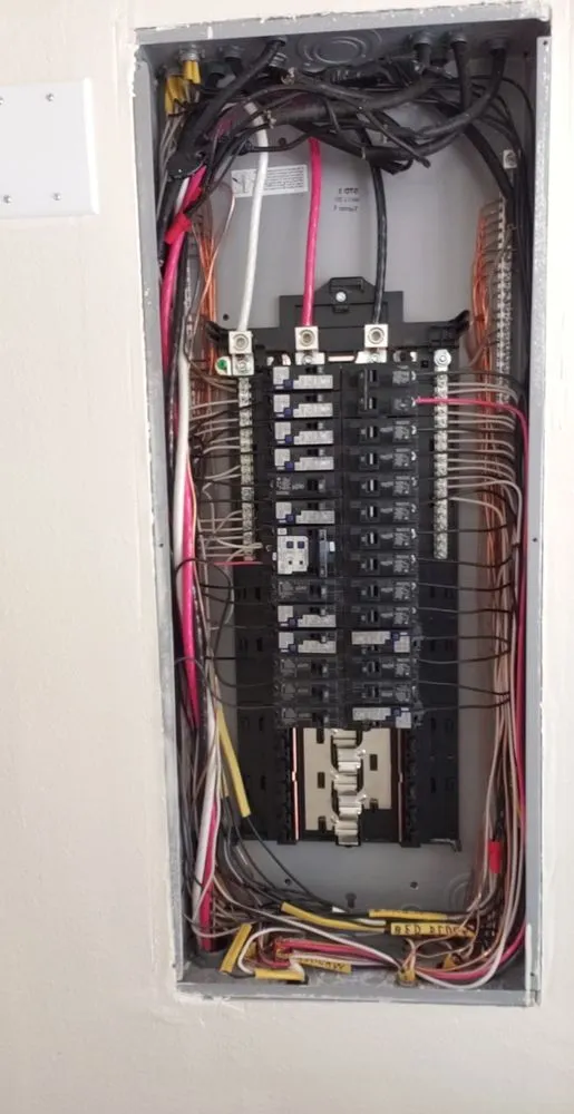 Professional electrician providing electrical repair in , 