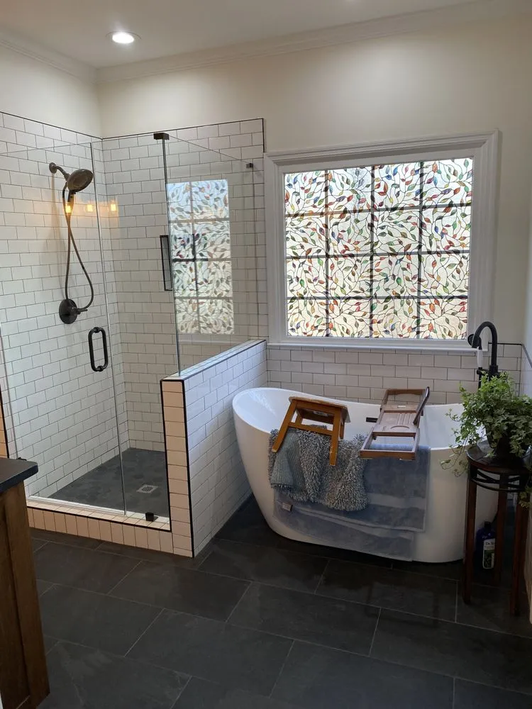 Slide of Nova Construction and Solar