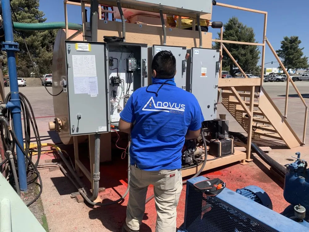 Slide of Novus Electric