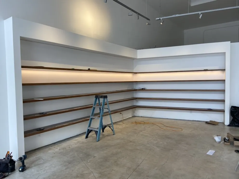 Slide of Novus Electric