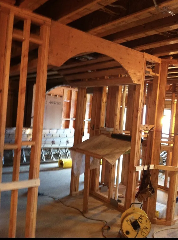 Professional electrician providing lighting installation in , 