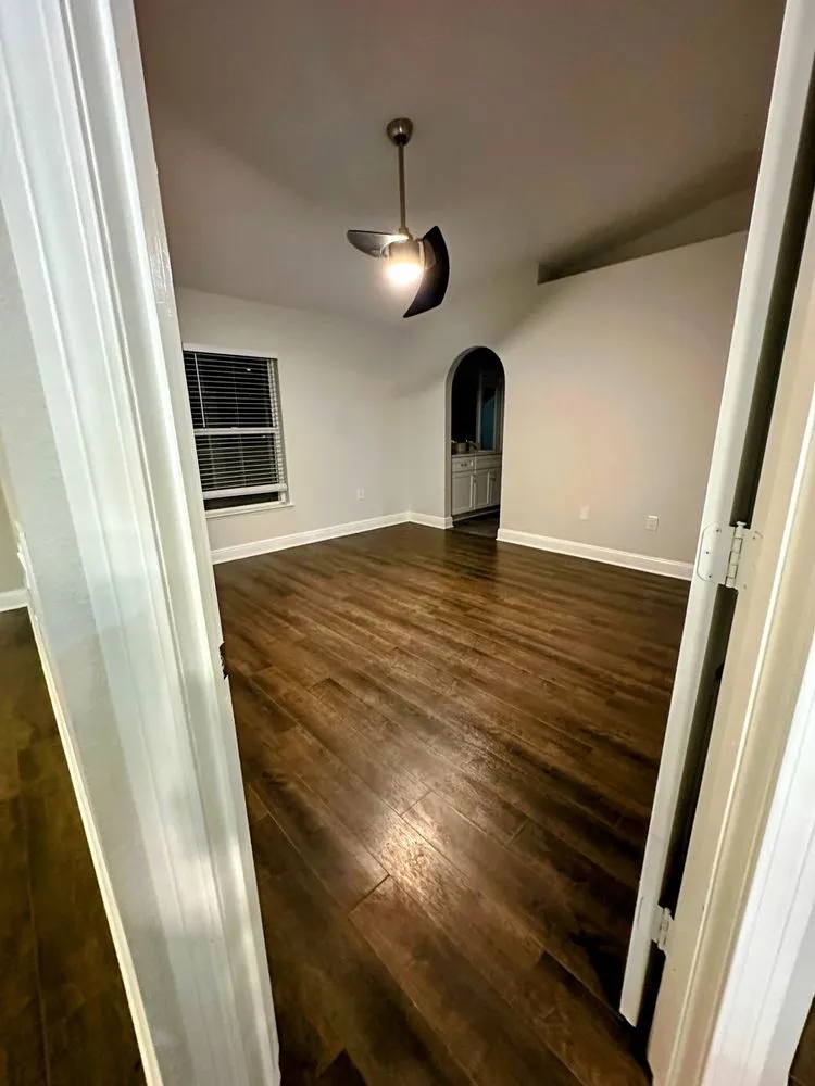 Slide of Nu-World Handymen