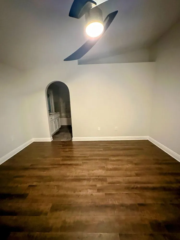 Slide of Nu-World Handymen