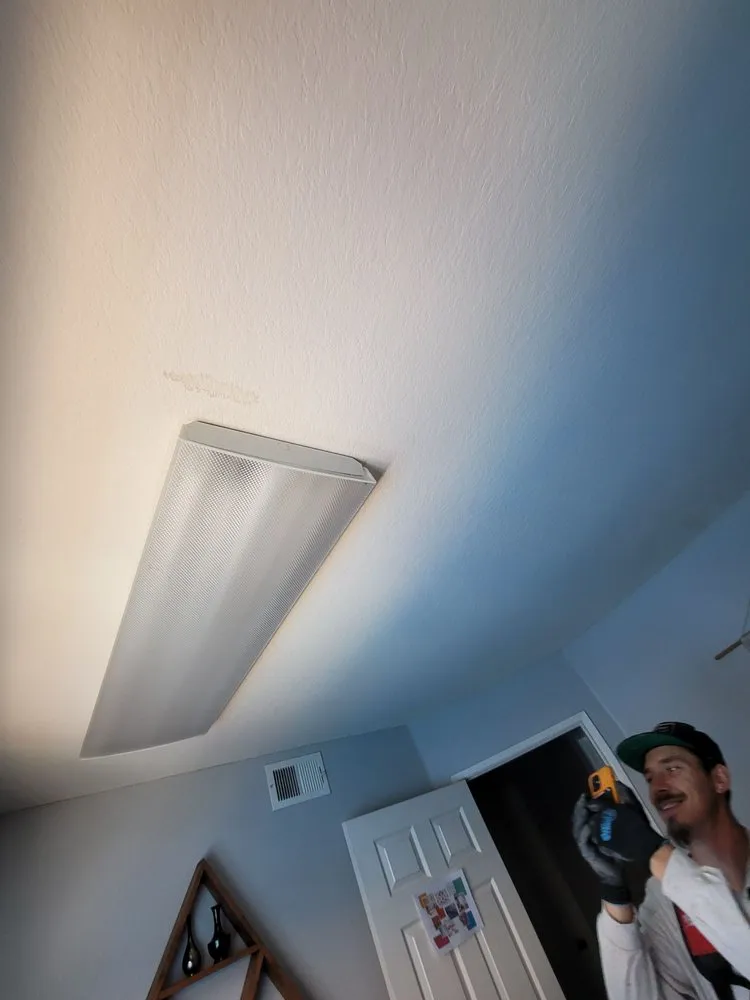 Slide of Nunez Electric and Solar