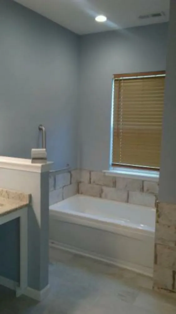 Licensed electrician providing wiring installation in , 