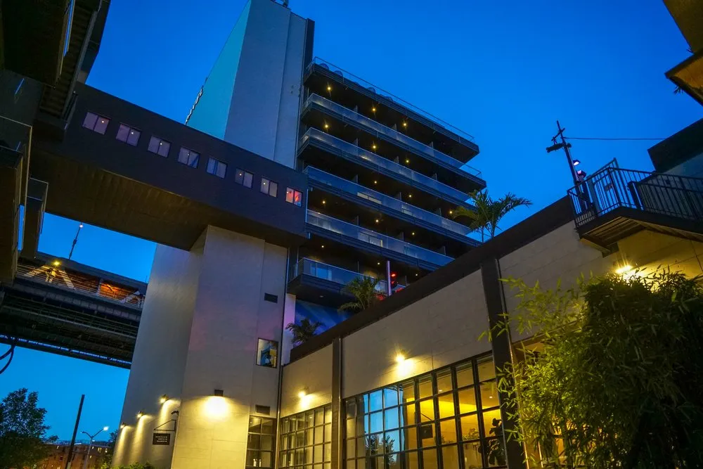 Professional electrician providing lighting installation in , 