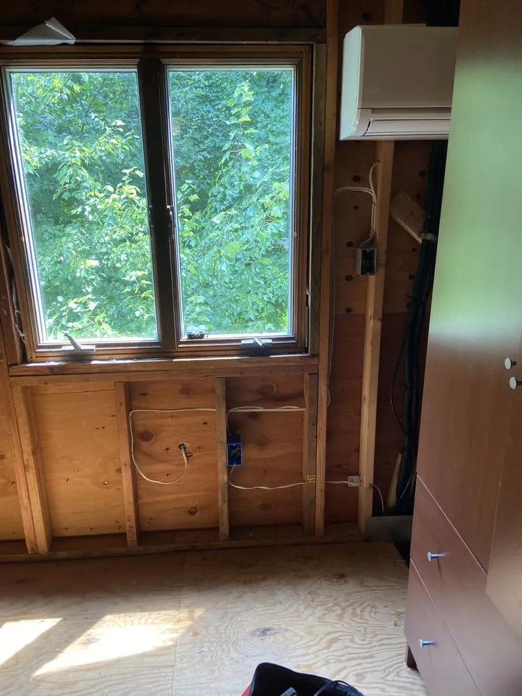 Expert electrician providing panel upgrade in Dingmans Ferry, PA - NYC Style Electric