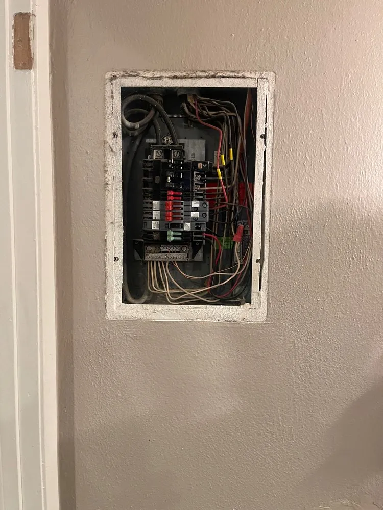 Trusted wiring installation in ,  by O Garibay Electric