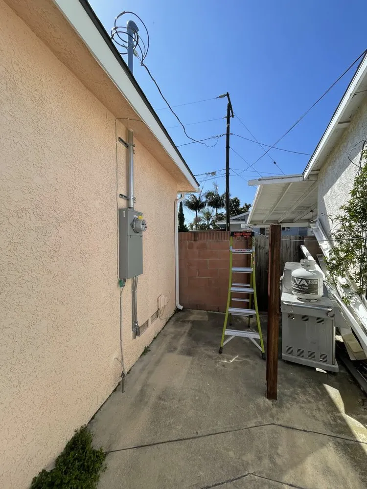 Slide of Oak Electric