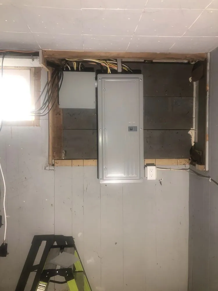 Slide of Oak Lawn Emergency Electrician