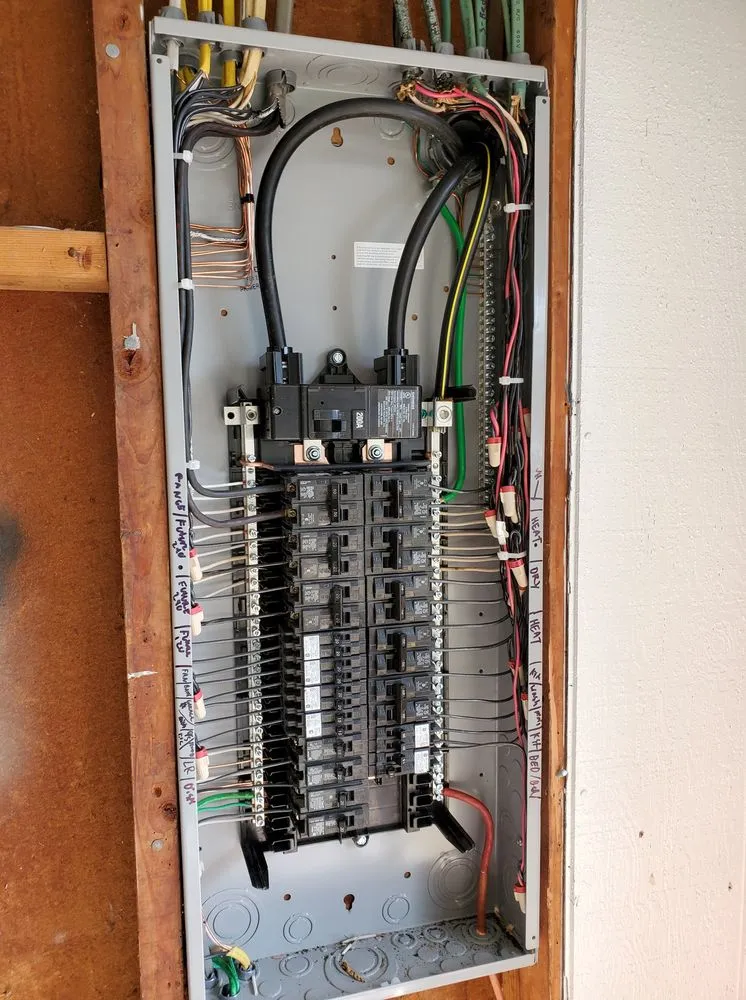 Slide of Oak Park Licensed Electrician