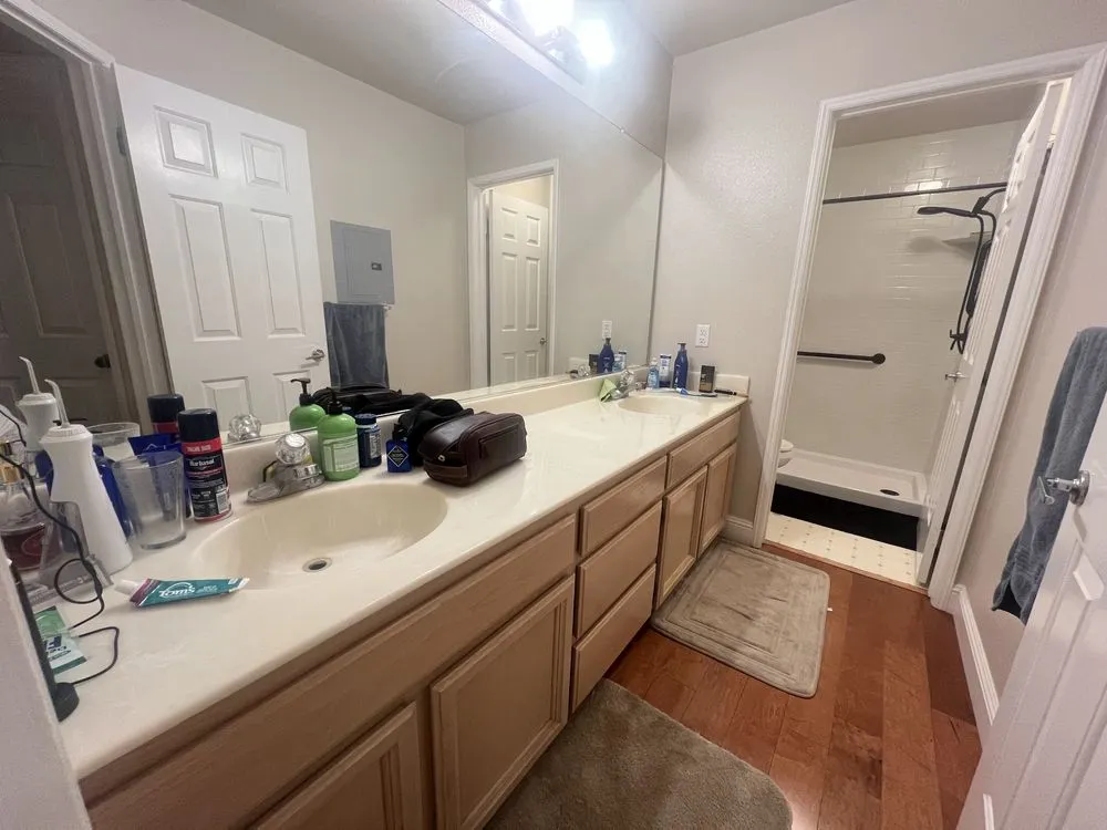 Slide of Oakridge Construction