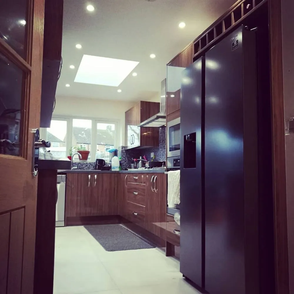 Slide of Oakwood Electrician