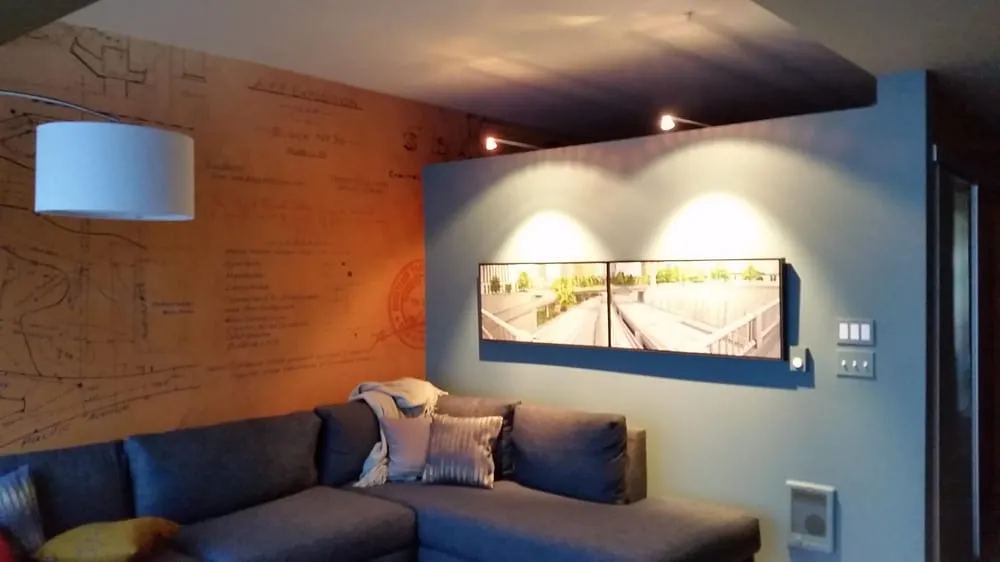 Slide of Obot Electric