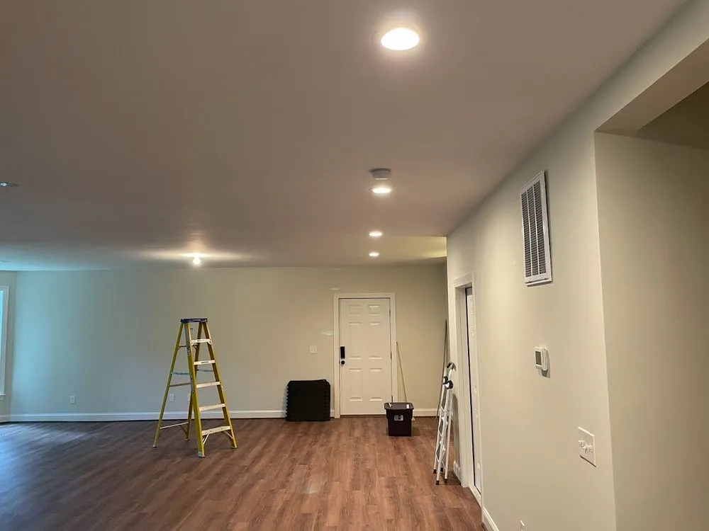 Slide of Obsidian Electric