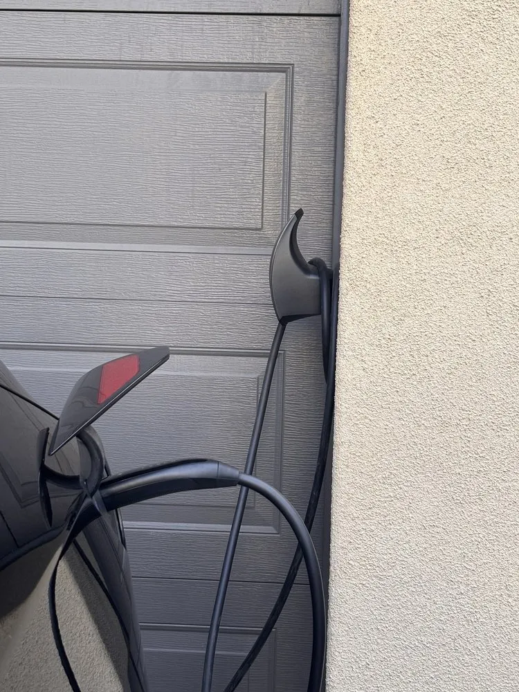 Slide of OC Electricians, by Osta