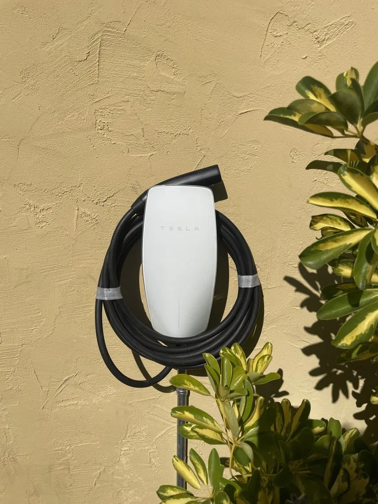 Slide of Ocean Beach Electrician