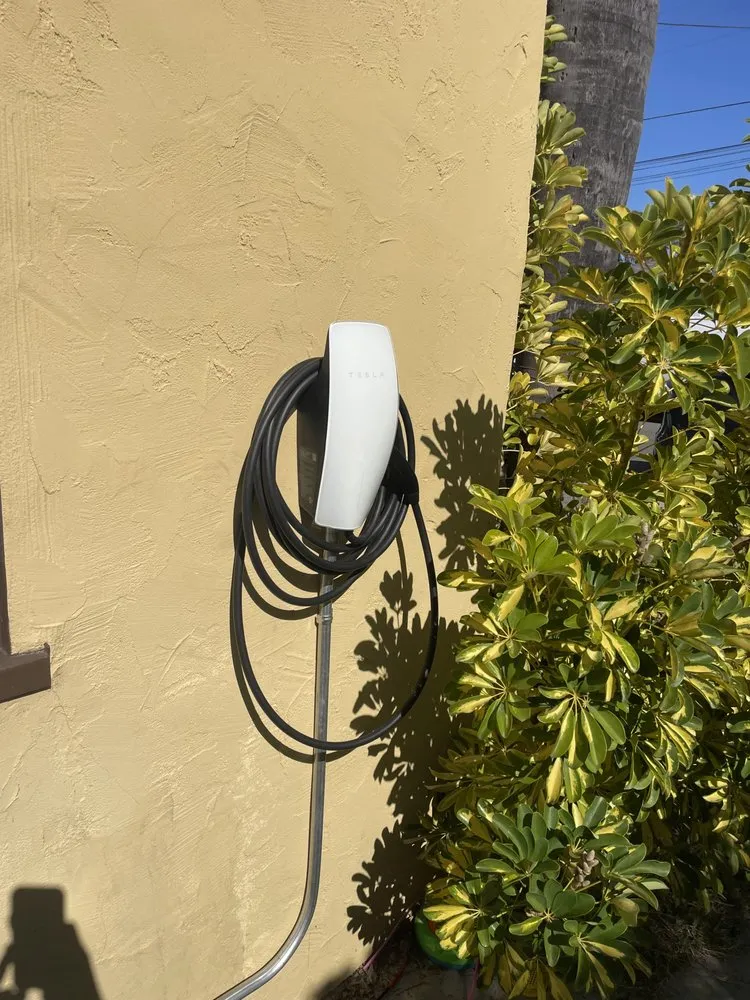 Slide of Ocean Beach Electrician