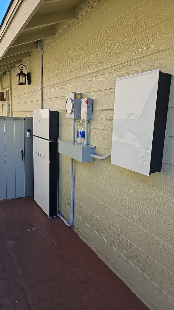 Slide of OceanHead Solar & Electric